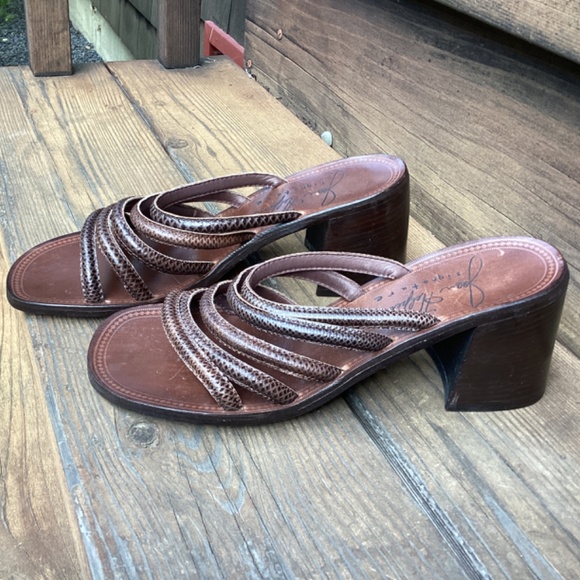 Joan Helpern signature leather sandals women’s size 7B - Picture 8 of 8